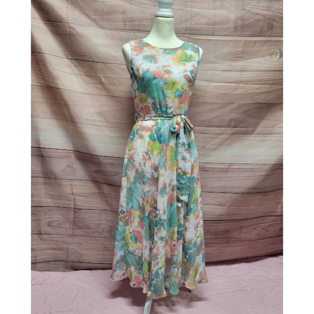 Nine West Size 4 Floral Dress